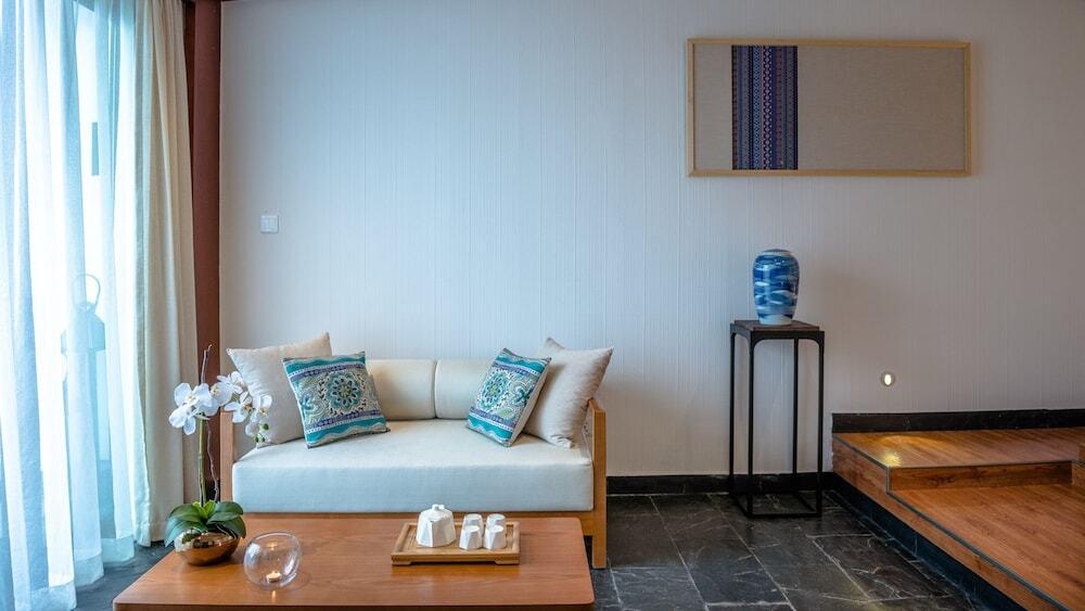 Яншо: Sea Lily Yangshuo Riverside Resort