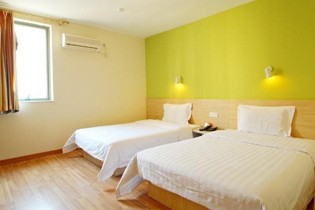 7 Days Inn Foshan Coach Teminal Branch — фото 1