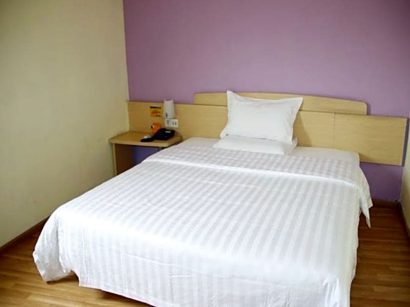 Куньмин: 7Days Inn Kunming Wuhua Mountain