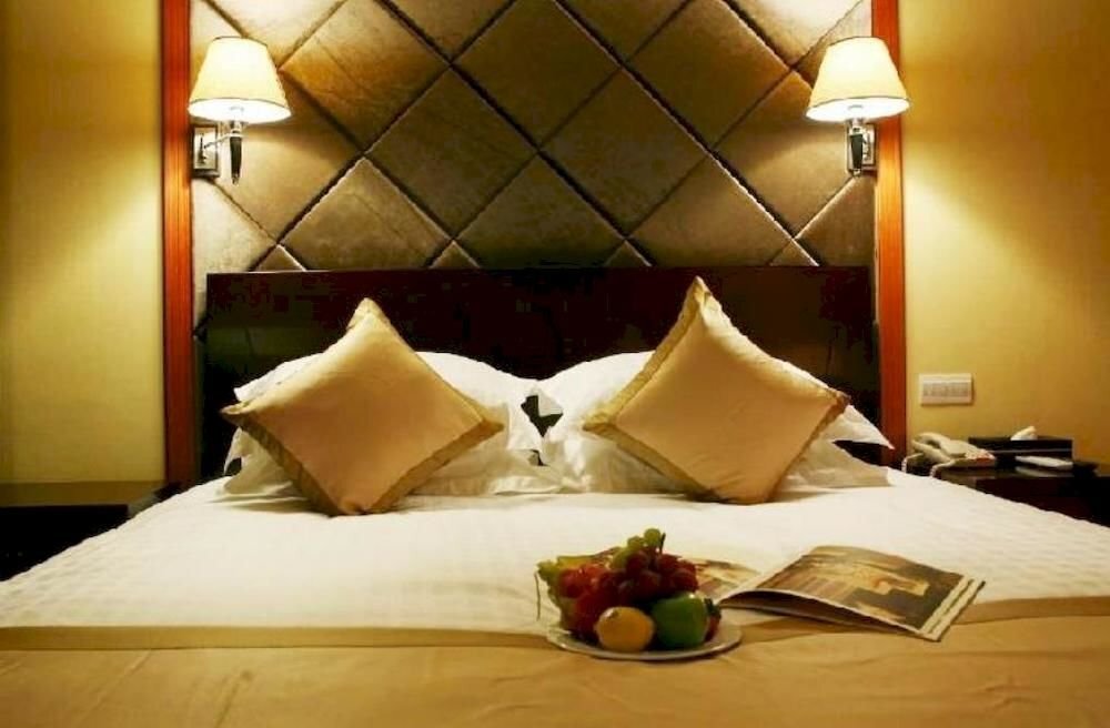 Шанхай: Days Hotel Frontier Jiading