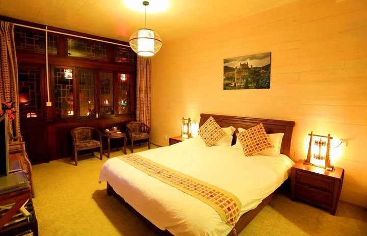 Баошань: Lianyi Xianting Inn