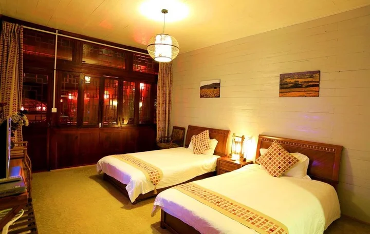 Баошань: Lianyi Xianting Inn