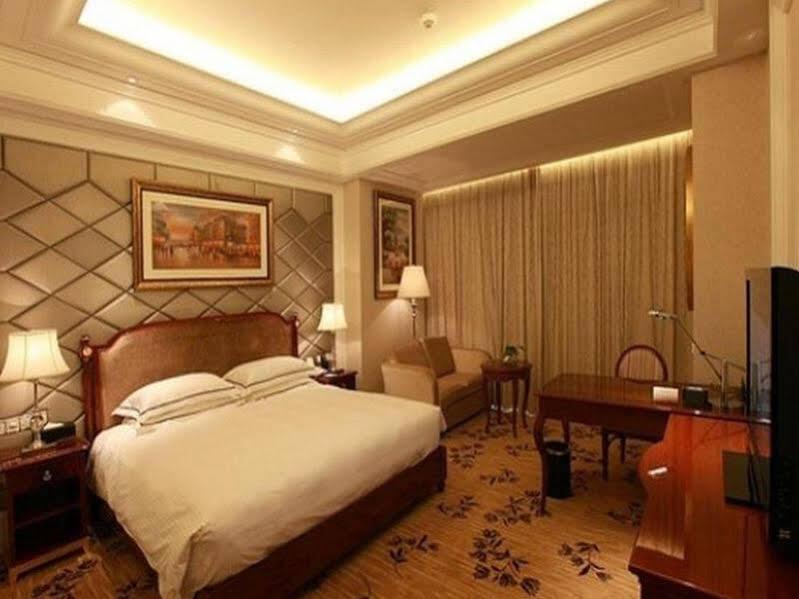 Наньтун: Nantong Jinshi International Hotel