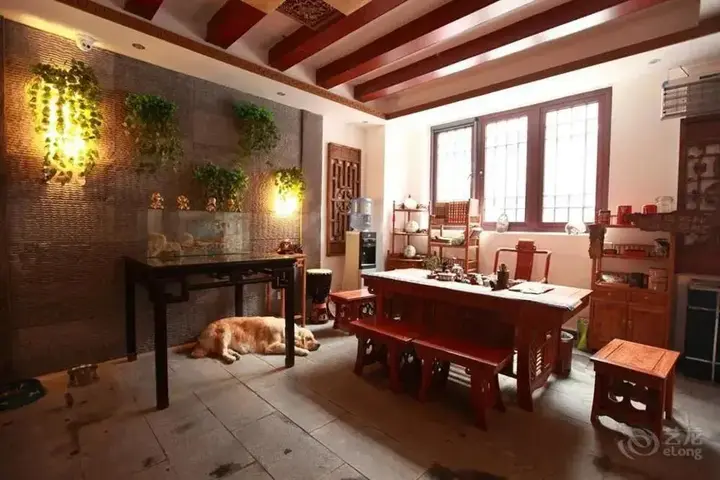 Кайфын: 阳光纳里客栈(开封清明上河园店)