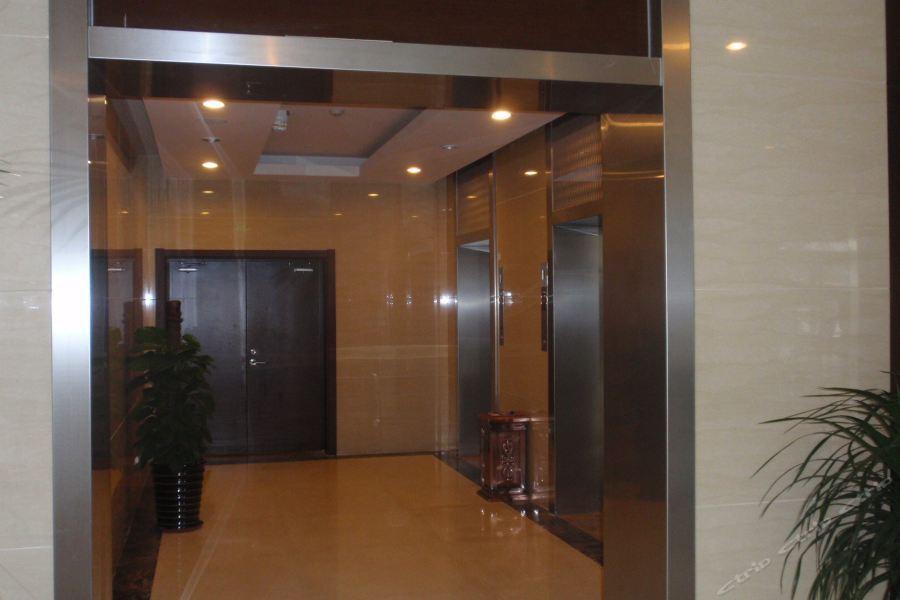 Далянь: Hutan Hotel