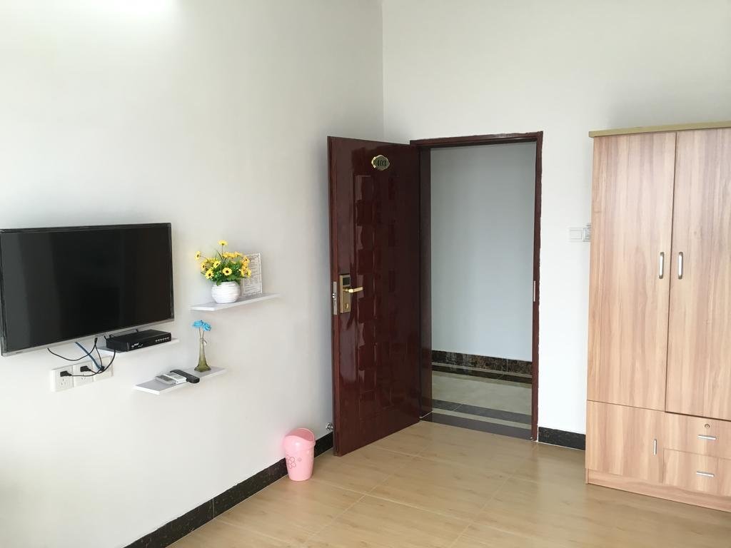 Хойчжоу: Shuangyuewan Happy Inn