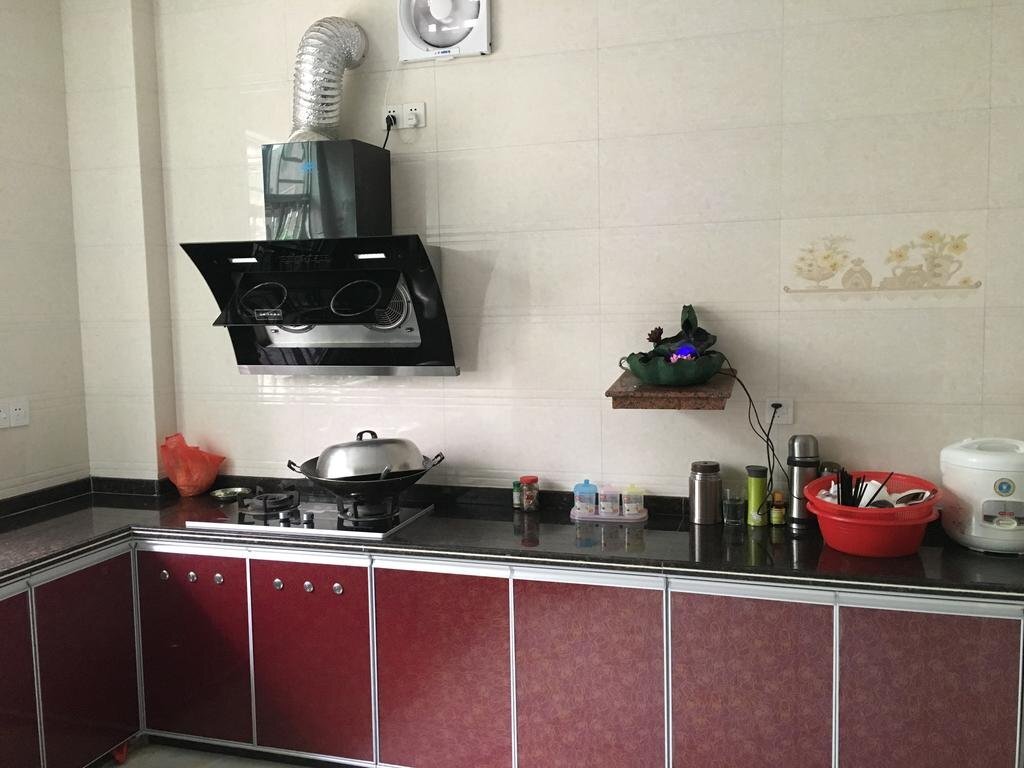Хойчжоу: Shuangyuewan Happy Inn