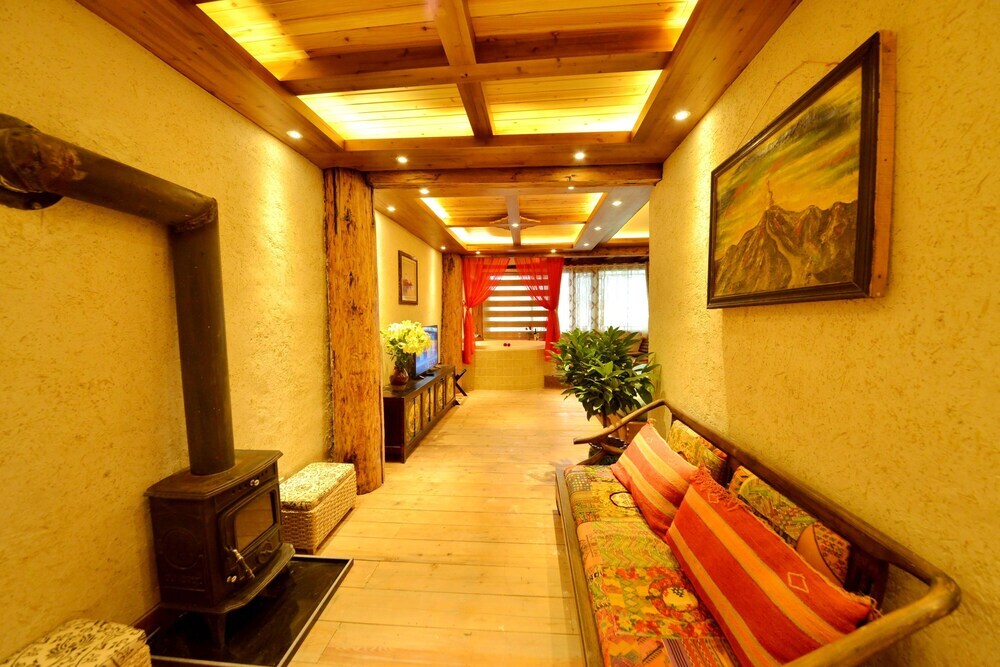 Шангри-Ла: Kunlun Inn Shangri-La