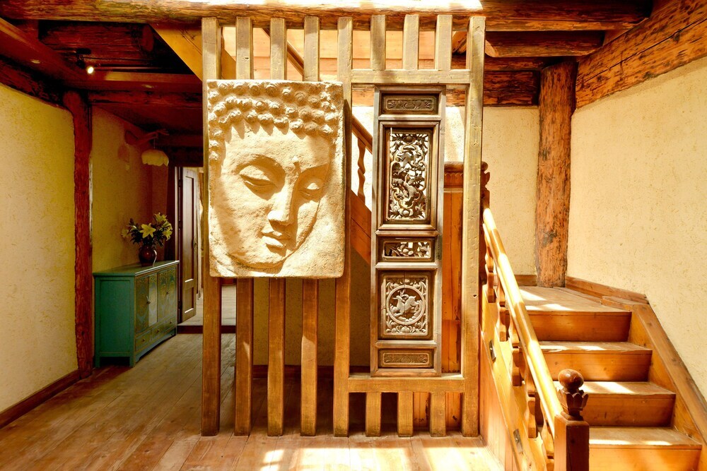 Шангри-Ла: Kunlun Inn Shangri-La