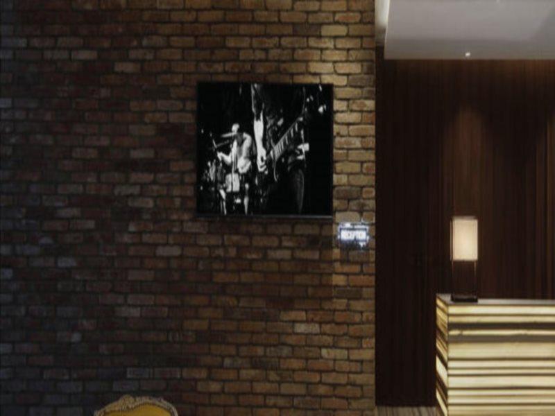 Лоян: Ease House Hotel