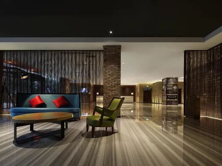 Лоян: Ease House Hotel