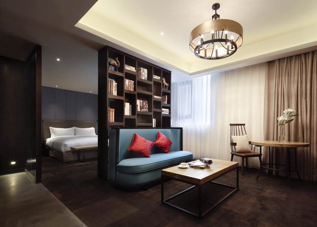 Лоян: Ease House Hotel