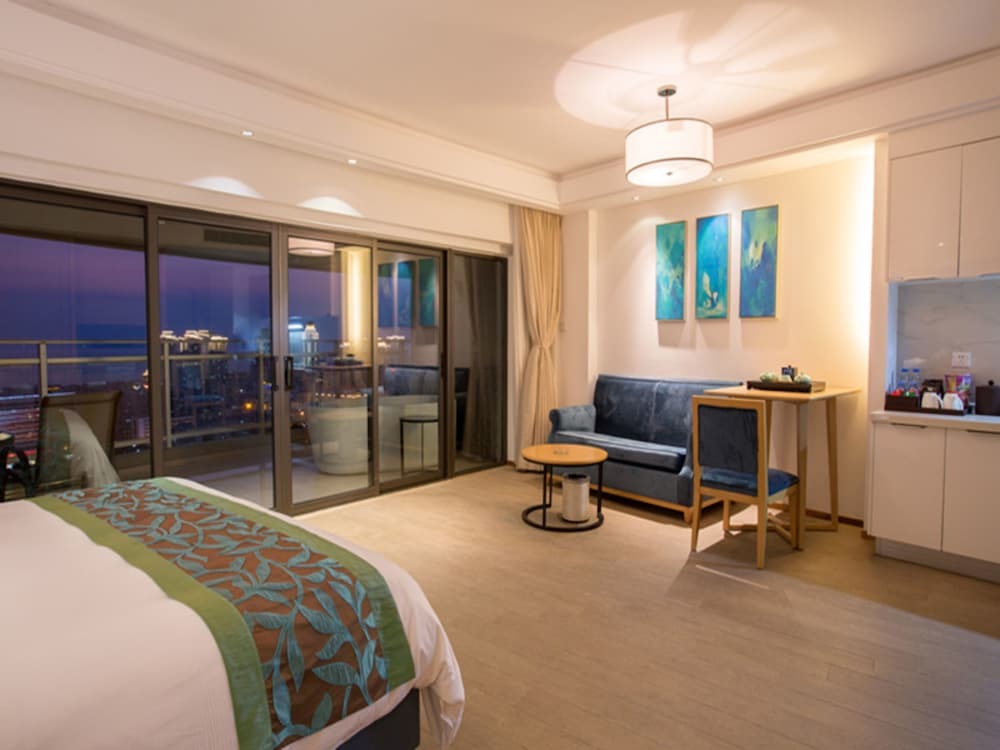 Санья: Sanya Poly Phoenix Hotel