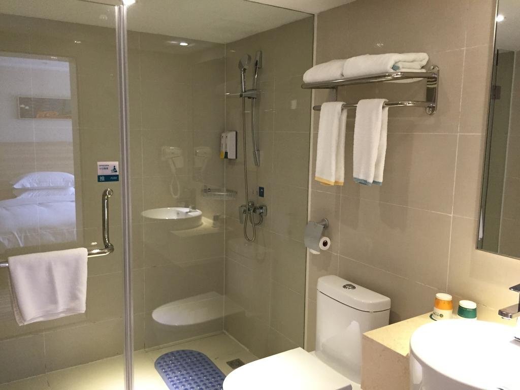 City Comfort Inn Huaihua Railwaya Square — фото 2