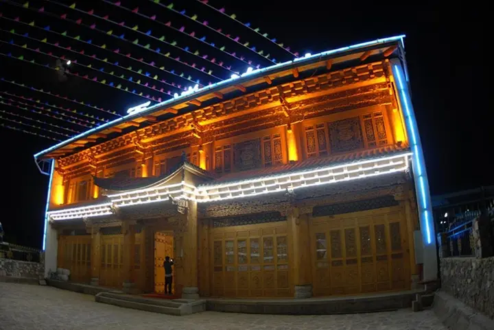 Шангри-Ла: Xiyu Bofu Hotel