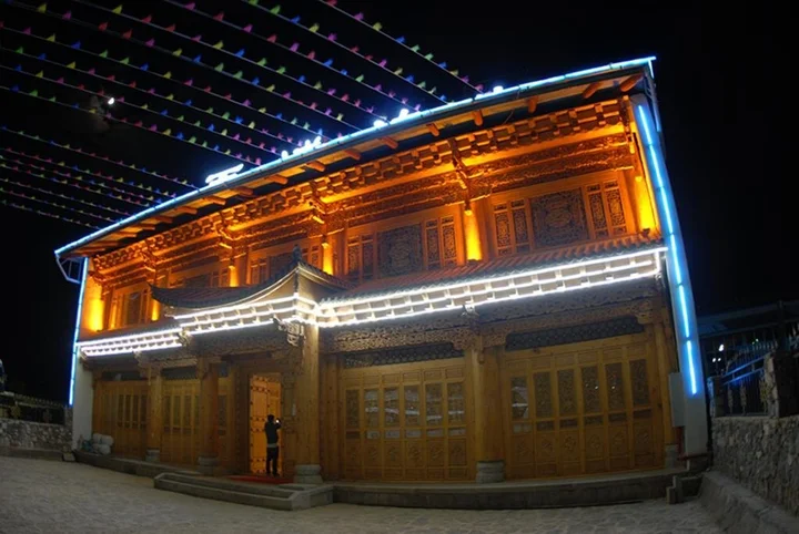 Шангри-Ла: Xiyu Bofu Hotel