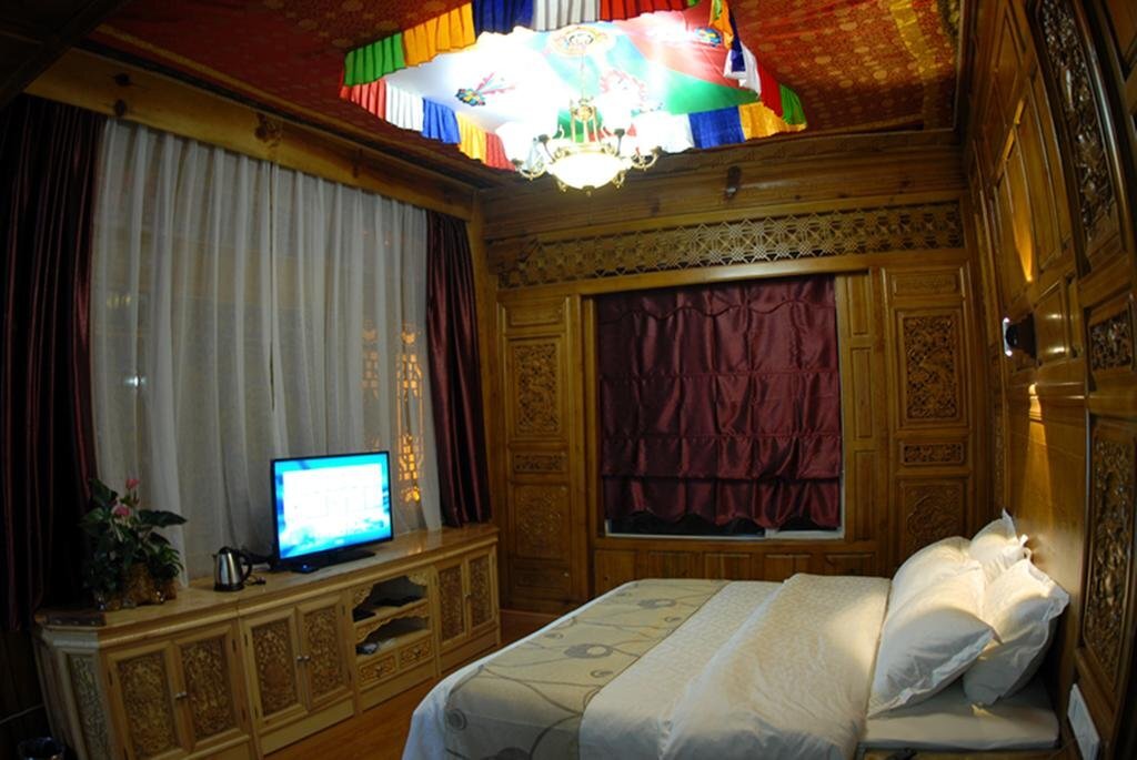Шангри-Ла: Xiyu Bofu Hotel