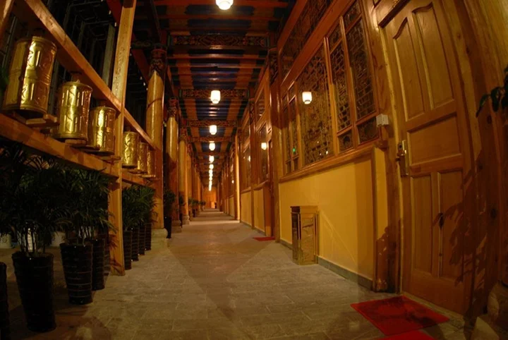 Шангри-Ла: Xiyu Bofu Hotel