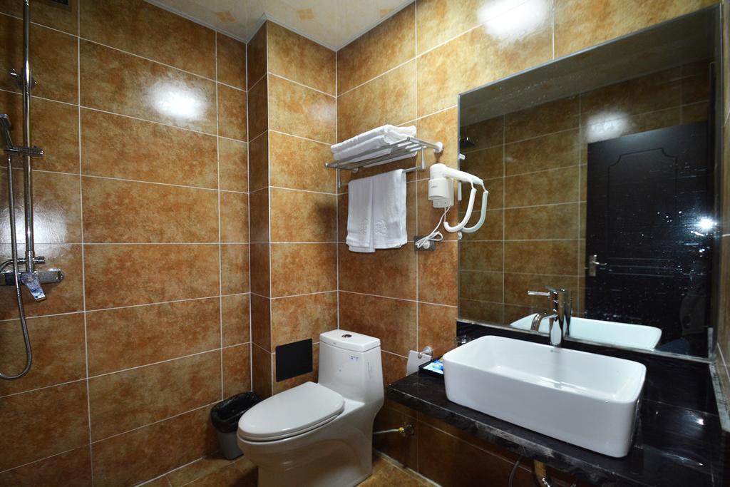Чжэнчжоу: DengFengPuRui Hotel