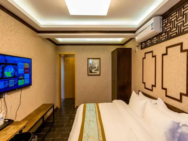 Гуйлинь: Moon Flower Hotel