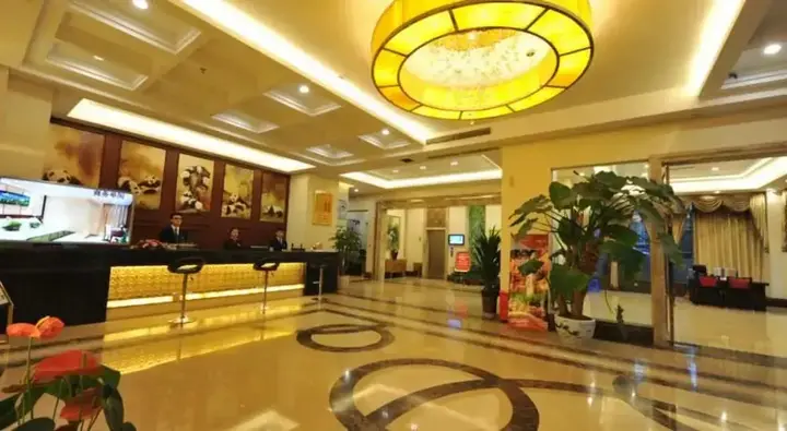 Суйнин: Panda Prince Hotel Suining Branch