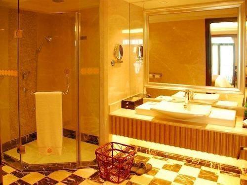 Фошань: Centenio Kingdom Hotel