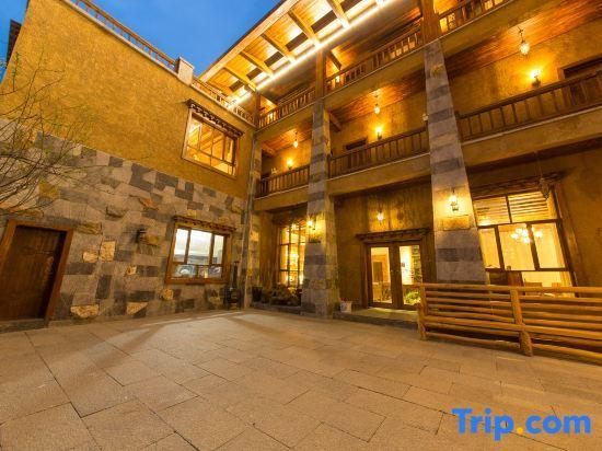 Шангри-Ла: Tseten Wangmo Resort