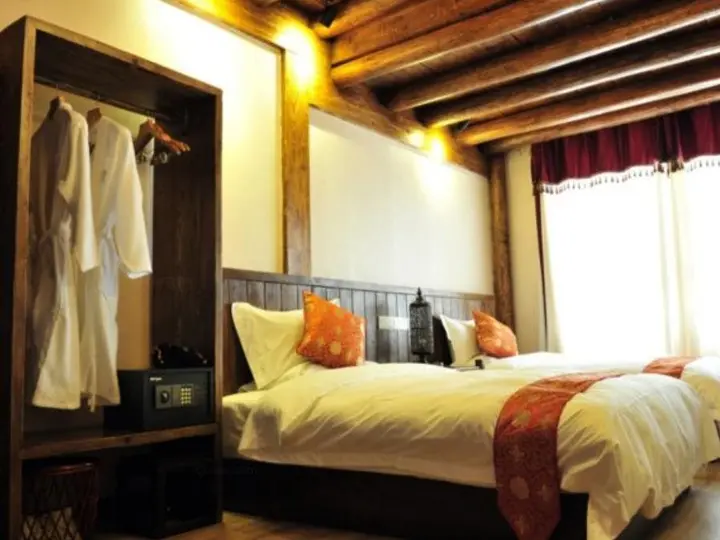 Шангри-Ла: Tseten Wangmo Resort