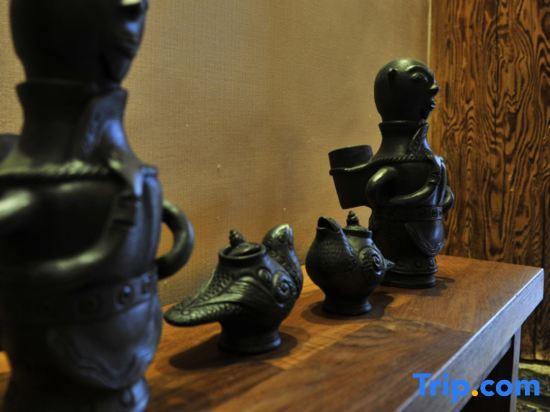 Шангри-Ла: Tseten Wangmo Resort