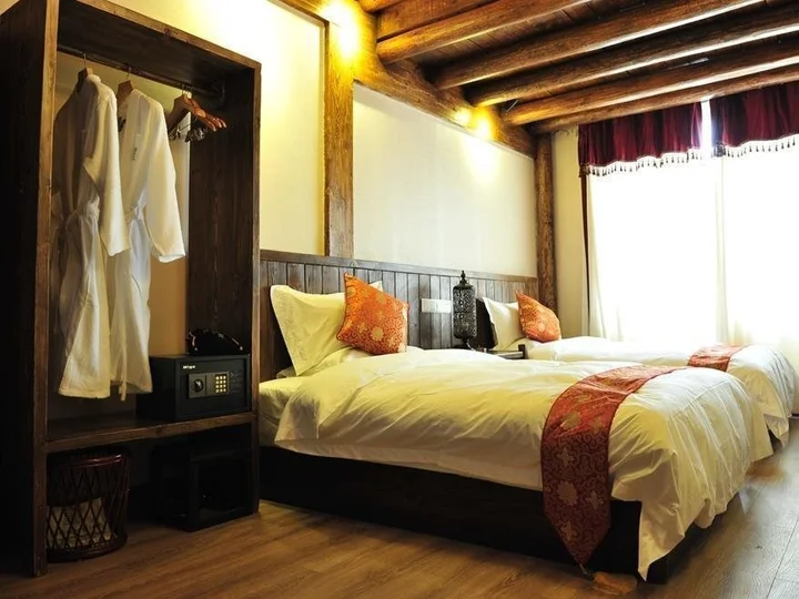 Шангри-Ла: Tseten Wangmo Resort