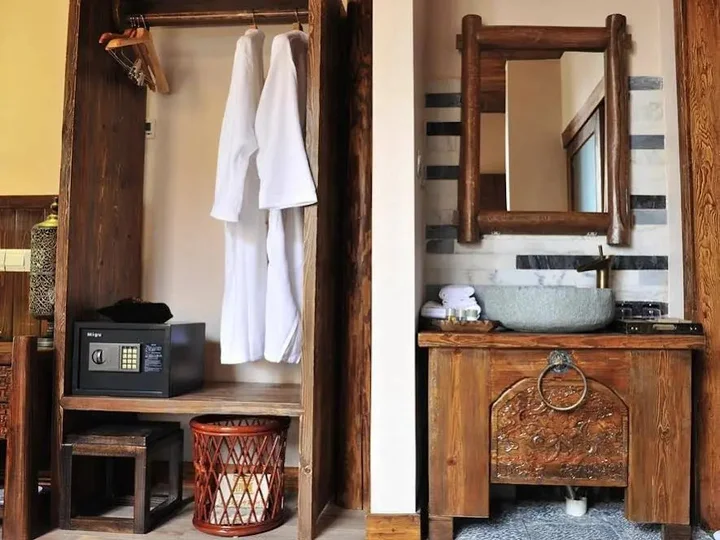 Шангри-Ла: Tseten Wangmo Resort