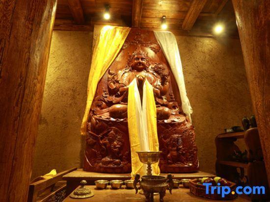 Шангри-Ла: Tseten Wangmo Resort