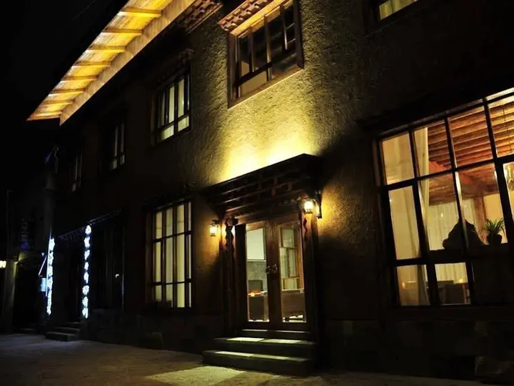 Шангри-Ла: Tseten Wangmo Resort