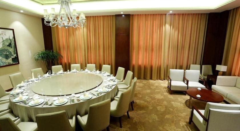 Цзиньхуа: America's Best Rixin International Hotel