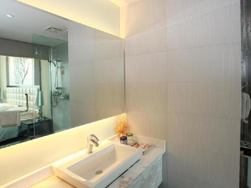 Куньмин: Kunming Long Way Hotel