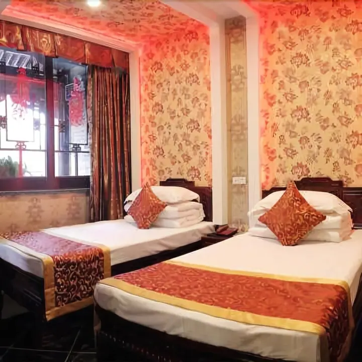 Цзиньчжун: Changhe Inn
