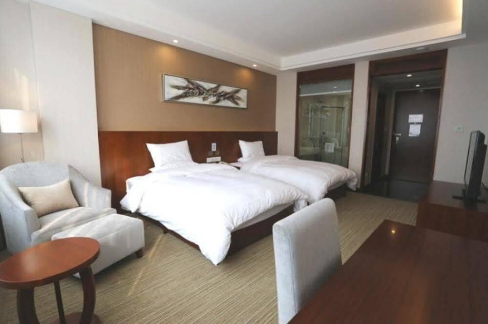 Шаоксинг: Starway Hotel