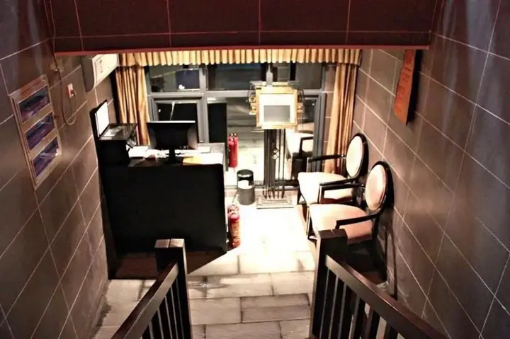 Шиянь: Wudangshan Dayue Hotel