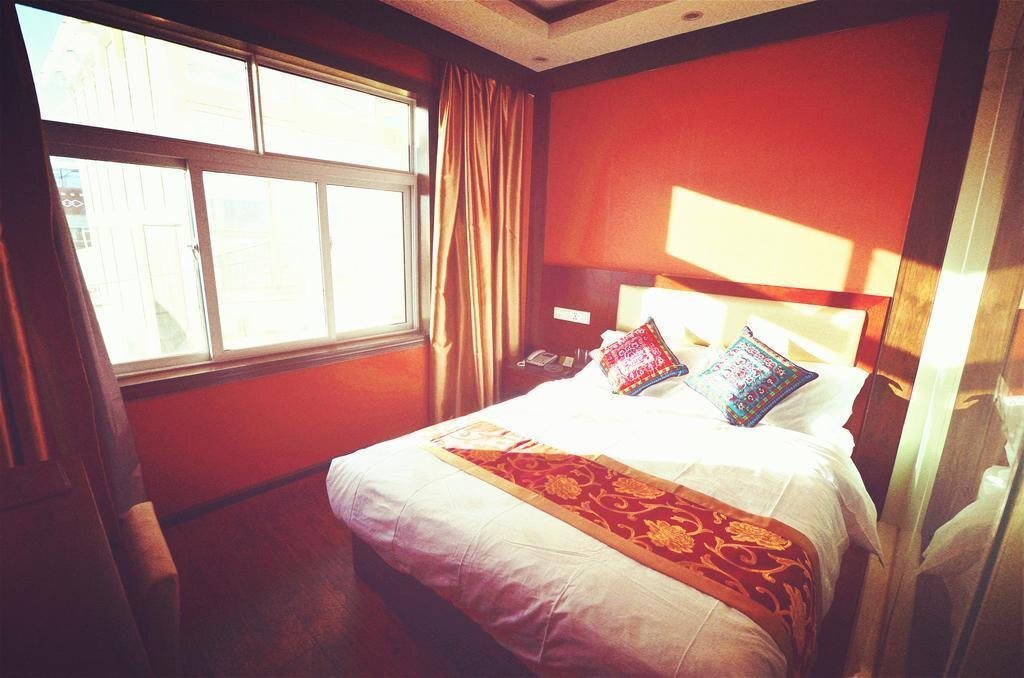 Шангри-Ла: Ronglek Hostel