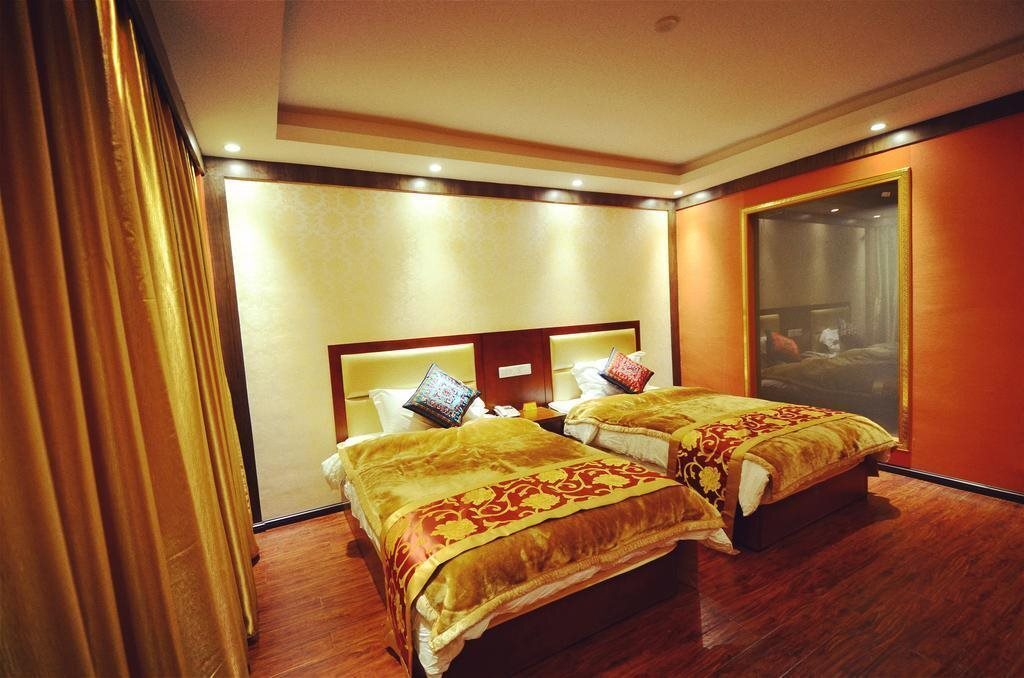 Шангри-Ла: Ronglek Hostel