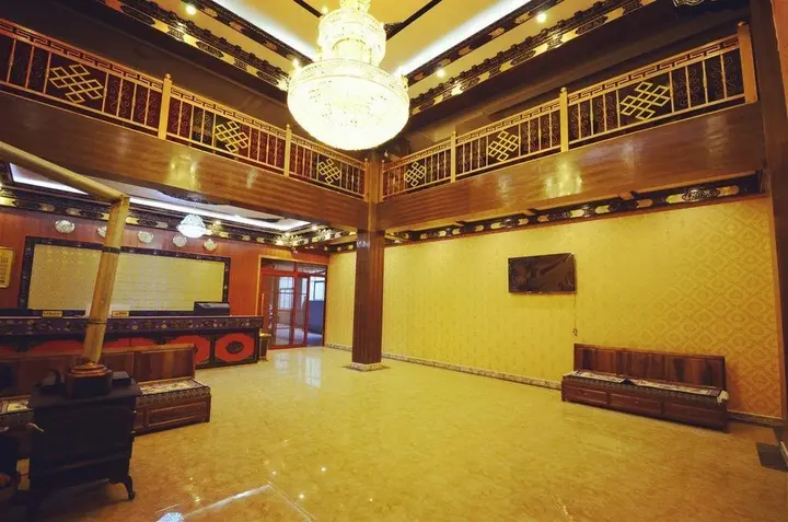 Шангри-Ла: Ronglek Hostel