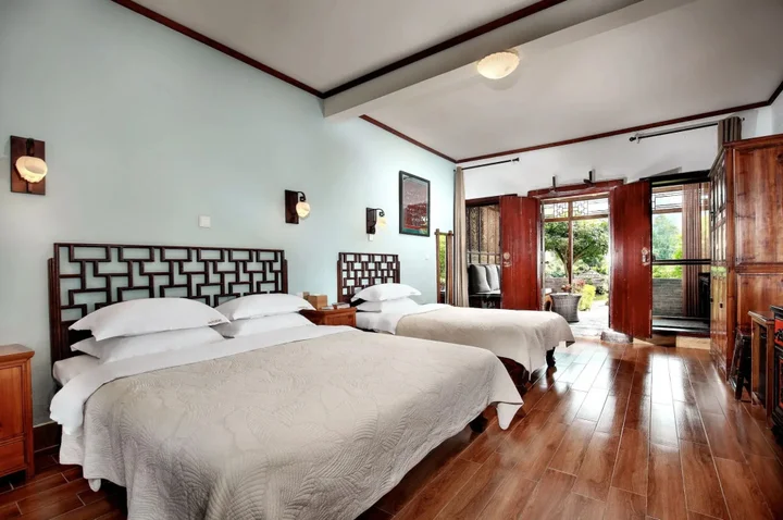 Яншо: Yangshuo Mountain Retreat