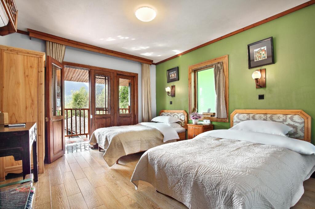 Яншо: Yangshuo Mountain Retreat