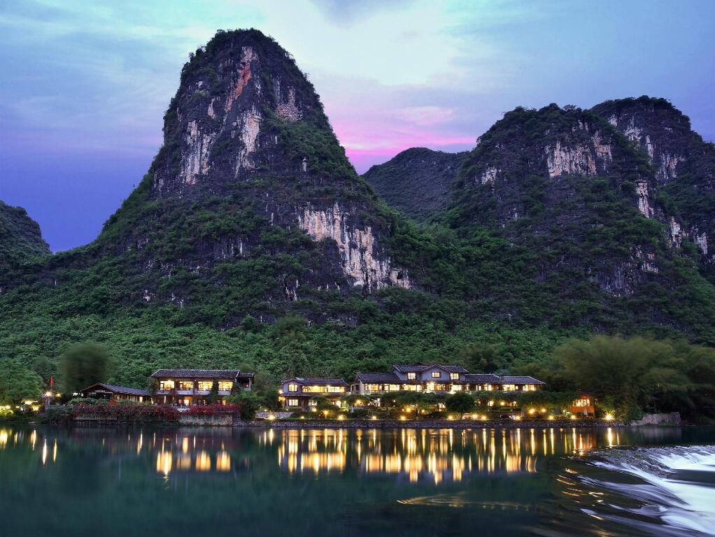 Яншо: Yangshuo Mountain Retreat