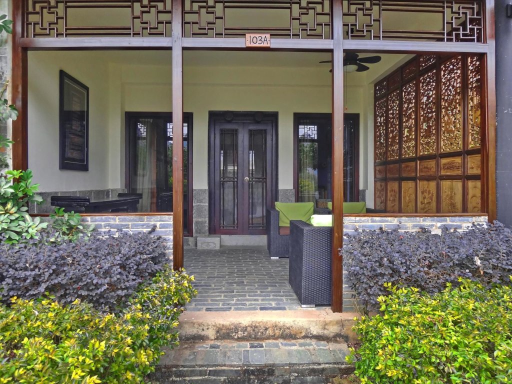 Яншо: Yangshuo Mountain Retreat