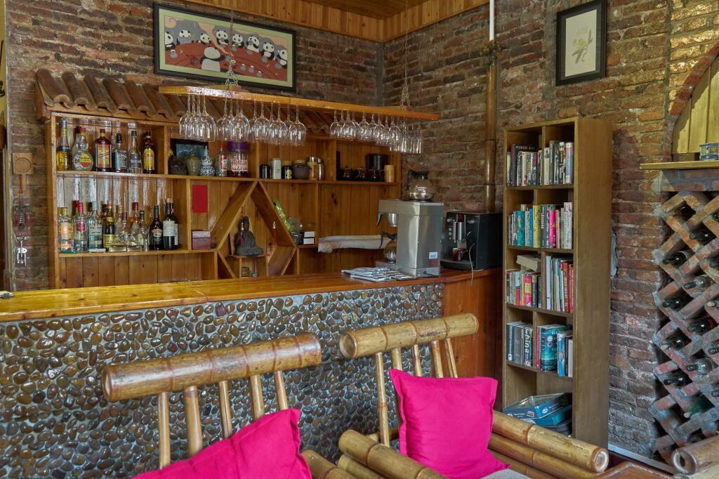 Яншо: Yangshuo Mountain Retreat