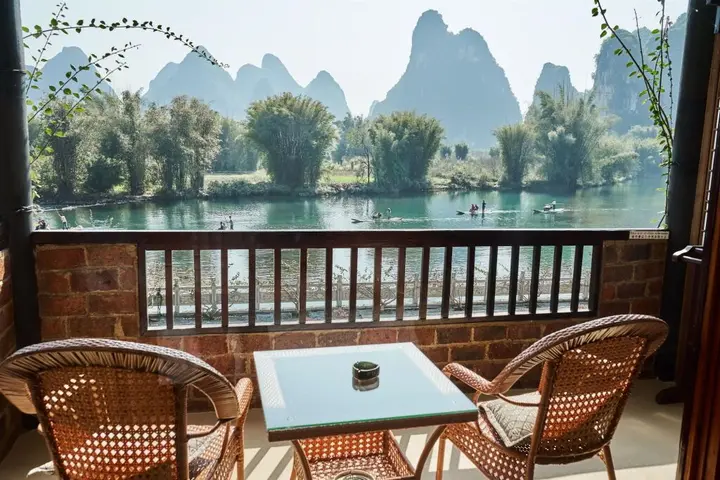 Яншо: Yangshuo Mountain Retreat
