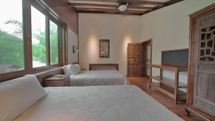 Яншо: Yangshuo Mountain Retreat