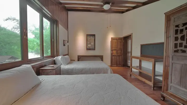 Яншо: Yangshuo Mountain Retreat
