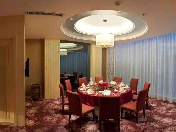 Куньмин: Kunming Spring City Garden Tianhong Hotel